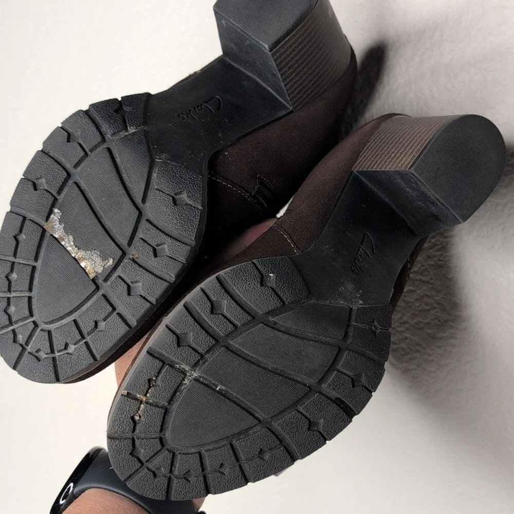 Clarks Pause Camila Ankle Boot - Picture 5 of 8